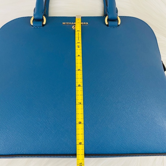 Michael Kors Cindy Large Dome Satchel - Picture 11 of 13